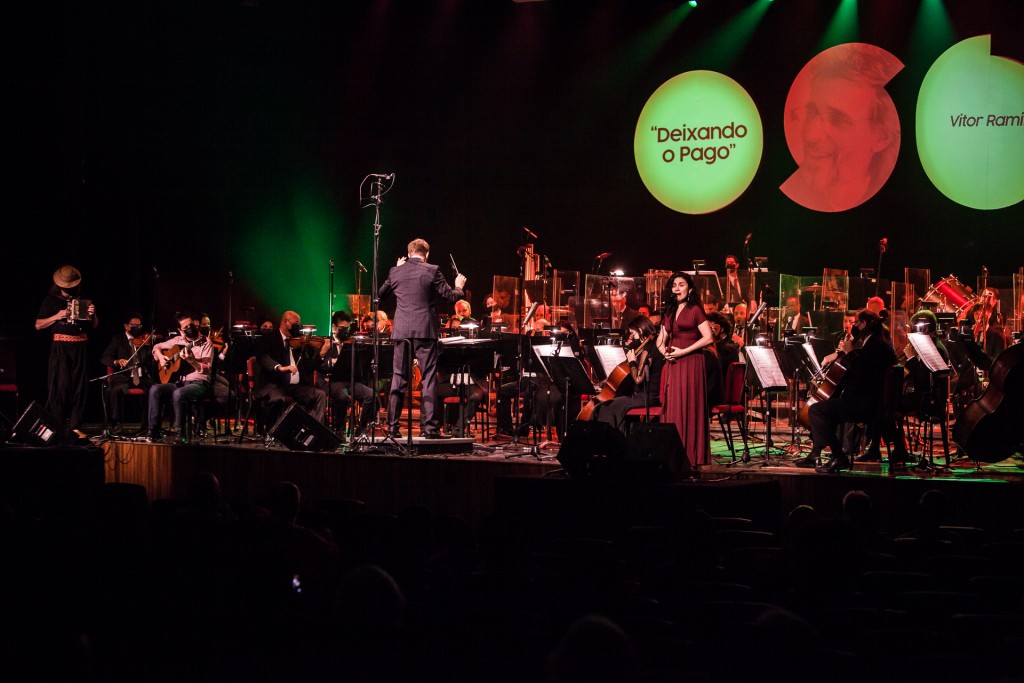 Ana Paula da Silva com a Orquestra Sinfônica Brasileira - Foto: Marina Andrade